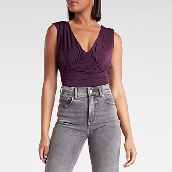Express Body Contour Lavender Purple Ruched Empire Deep V Bodysuit size XL - Picture 2 of 9